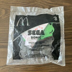 Unopened McDonald's Happy Meal Sega Sonic the Hedgehog Knuckles Soccer Game 2003